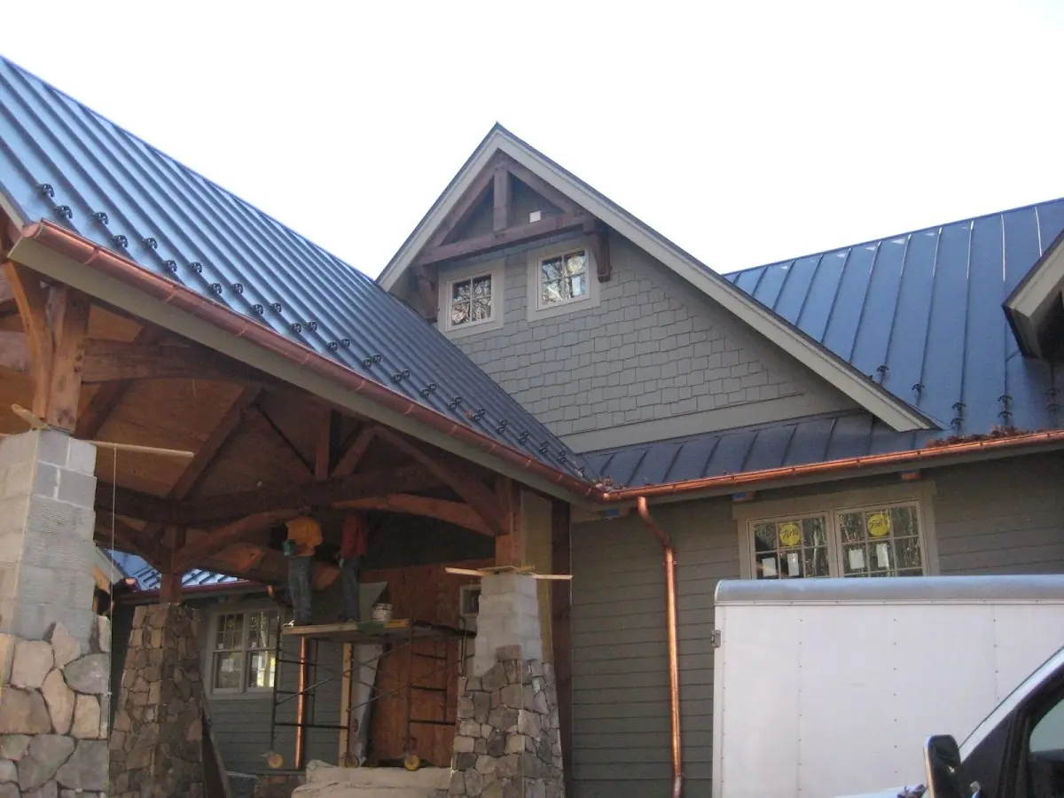 Craftsman Roofing team delivering quality roofing work in Cascade Woods